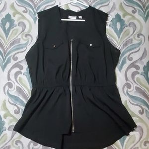 Black tank zip blouse